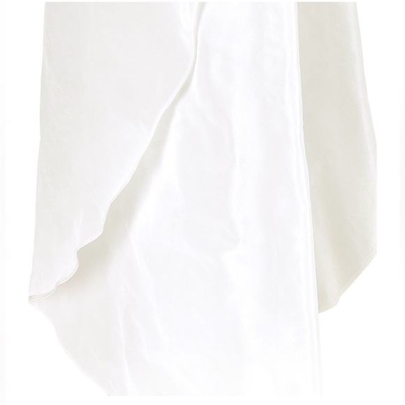 The Bar Blanc Avery Detachable Train - Picture 4 of 5